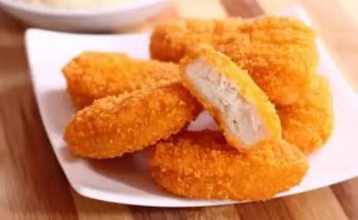 CHICKEN NUGGETS X 6  (180G)